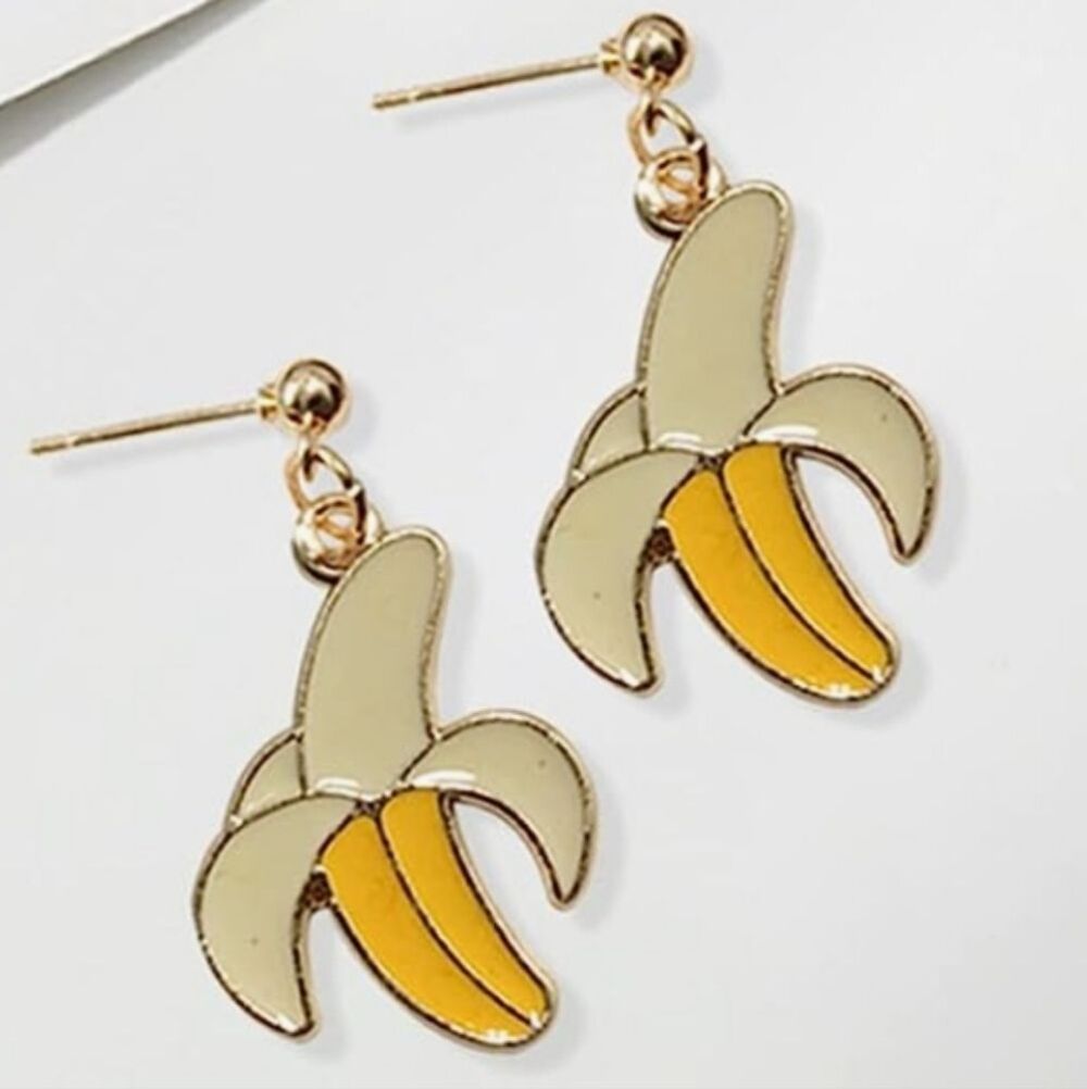 🔺️NIB Yellow Partially Peeled Banana Dangling Earrings